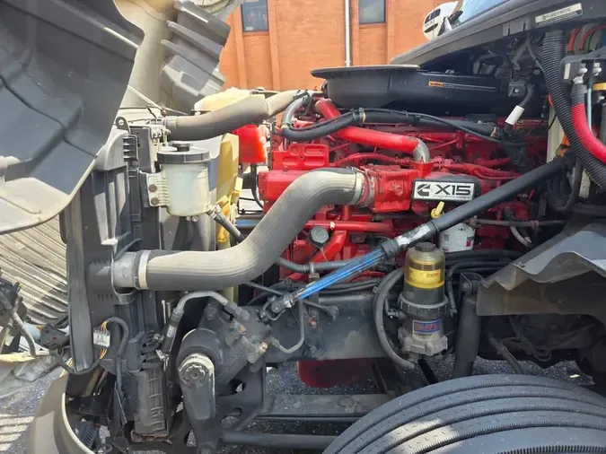 2019 NAVISTAR INTERNATIONAL LT625 DAYCAB T/A