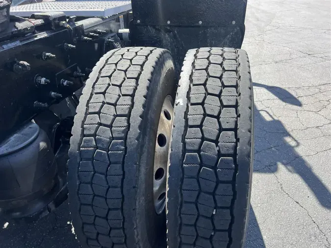 2020 Peterbilt 567
