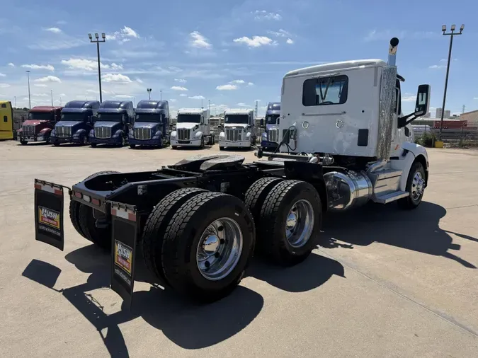 2020 Peterbilt 579