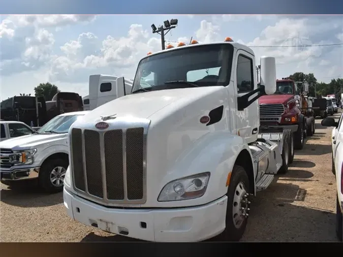 2015 PETERBILT 579