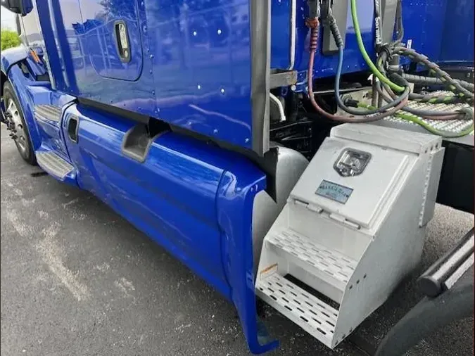 2022 Peterbilt 579