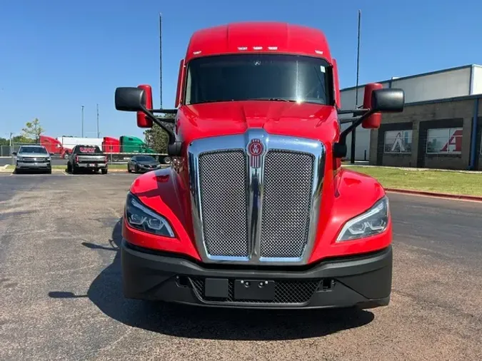 2022 KENWORTH T680