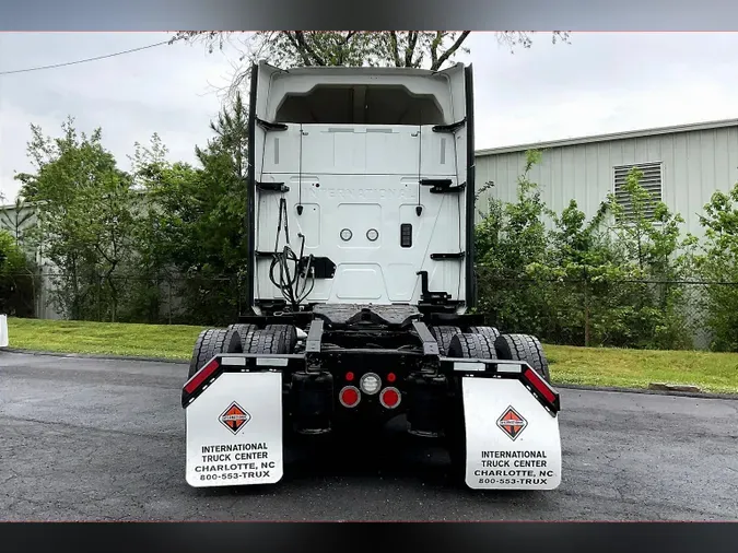 2022 INT LT625 6x4