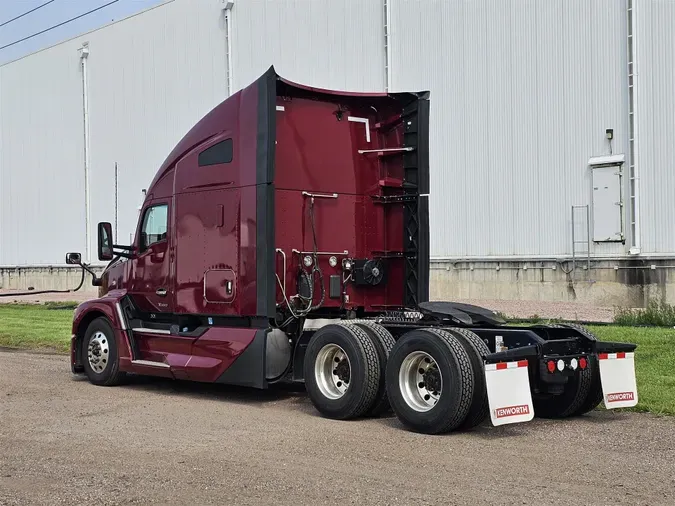 2023 Kenworth T680