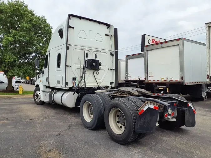 2019 FREIGHTLINER CASCADIA 125