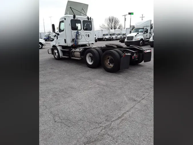 2019 FREIGHTLINER/MERCEDES NEW CASCADIA PX12664