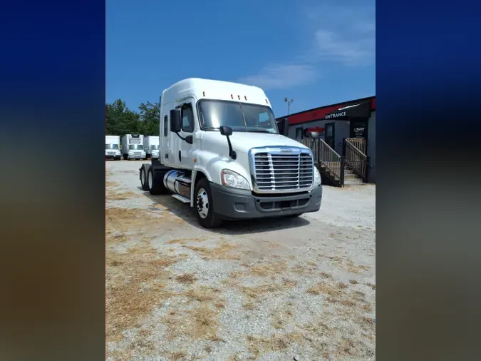 2017 FREIGHTLINER/MERCEDES CASCADIA 125