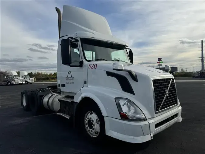 2012 VOLVO VNL300