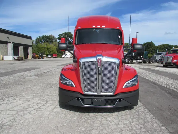 2022 Kenworth T680