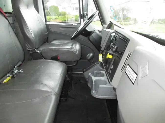 2016 INTERNATIONAL 4300