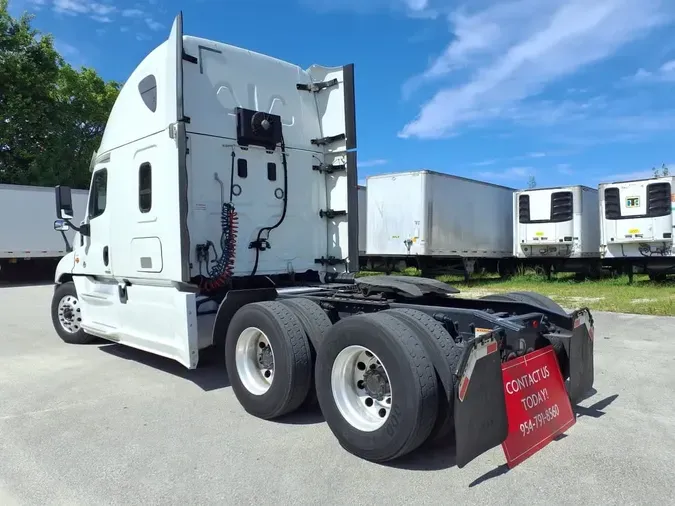 2017 FREIGHTLINER CASCADIA 125