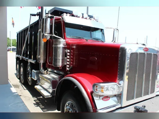 2024 Peterbilt 389