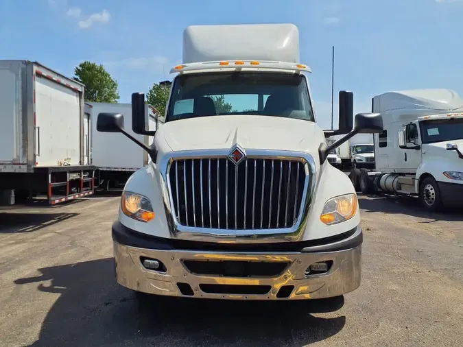 2019 NAVISTAR INTERNATIONAL LT625 DAYCAB T/A