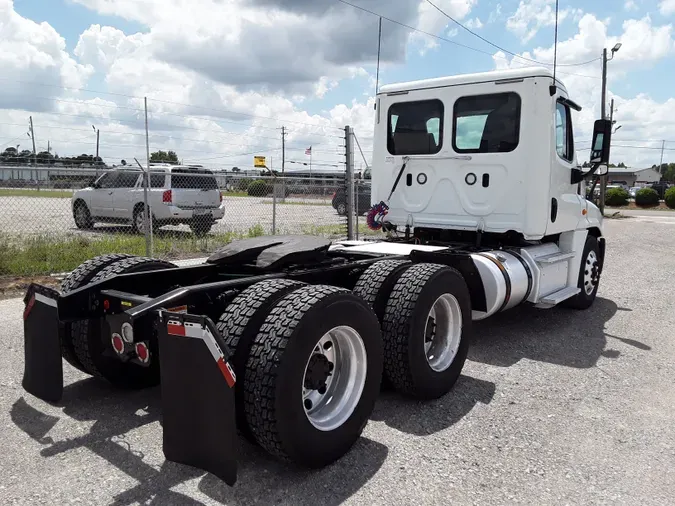 2019 FREIGHTLINER/MERCEDES CASCADIA 125