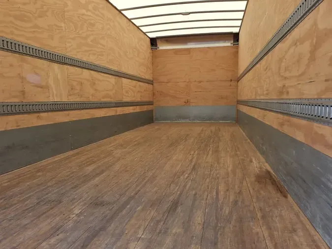 2020 FREIGHTLINER M2 106