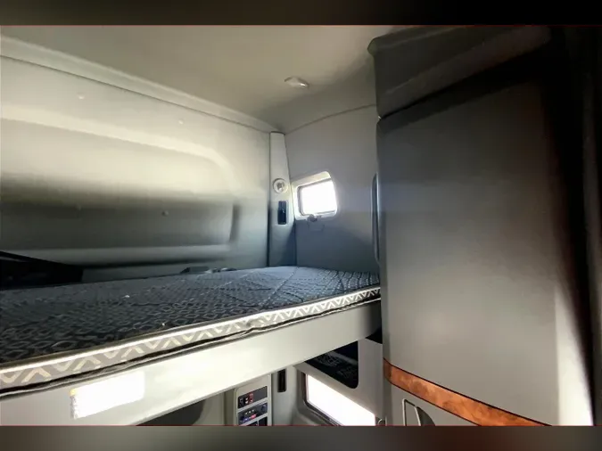 2021 INT LT625 6x4