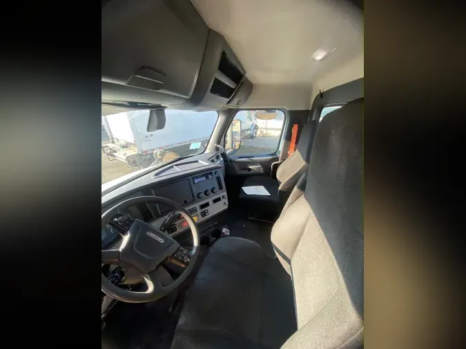 2020 FREIGHTLINER/MERCEDES NEW CASCADIA 116