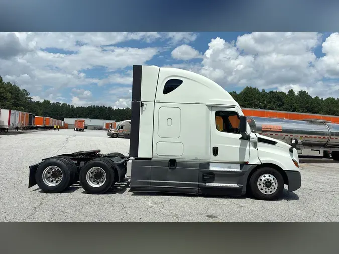 2023 Freightliner Cascadia 1267c364cf969de2e20090799710d0b64fe