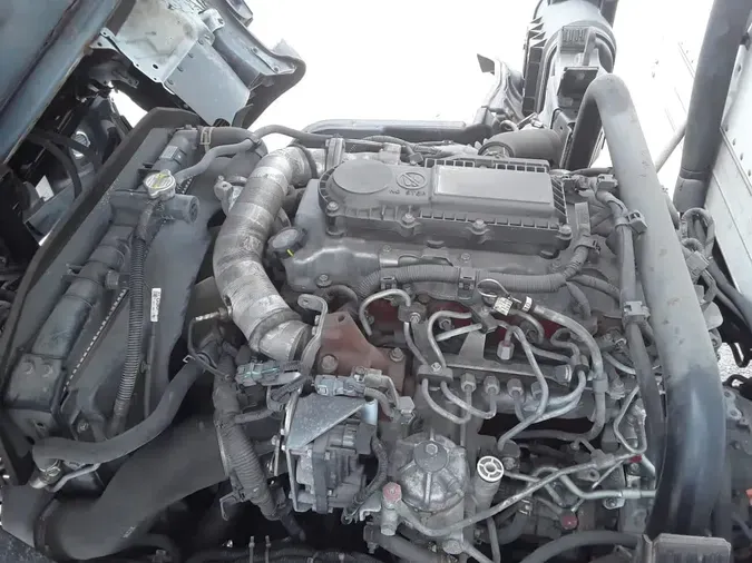 2019 HINO HINO 195
