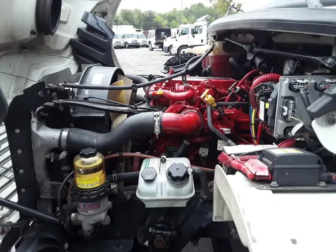 2019 FREIGHTLINER M2 106