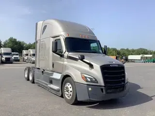 2023 Freightliner Cascadia