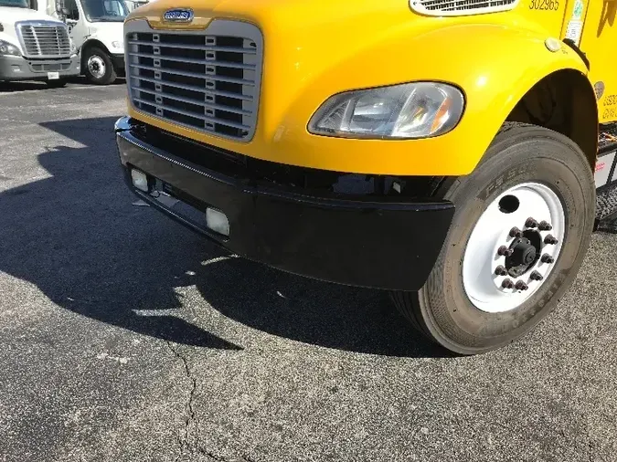 2018 Freightliner M2