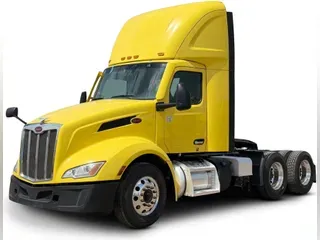 2023 Peterbilt 579