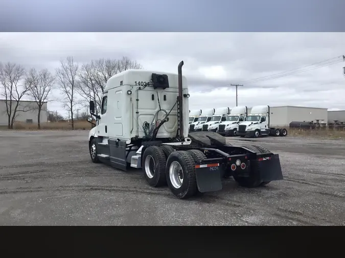 2022 Freightliner Cascadia 1267c51f63e1e3da1f0c3332df32886e5e4