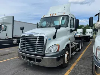 2015 FREIGHTLINER/MERCEDES CASCADIA 125