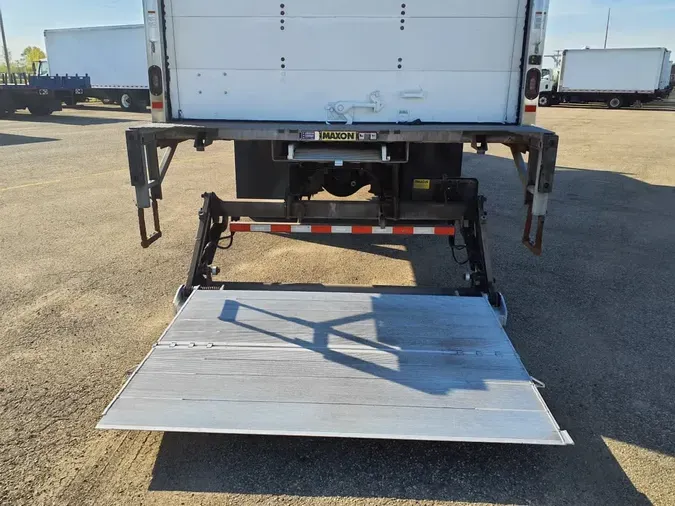 2019 FREIGHTLINER M2 106