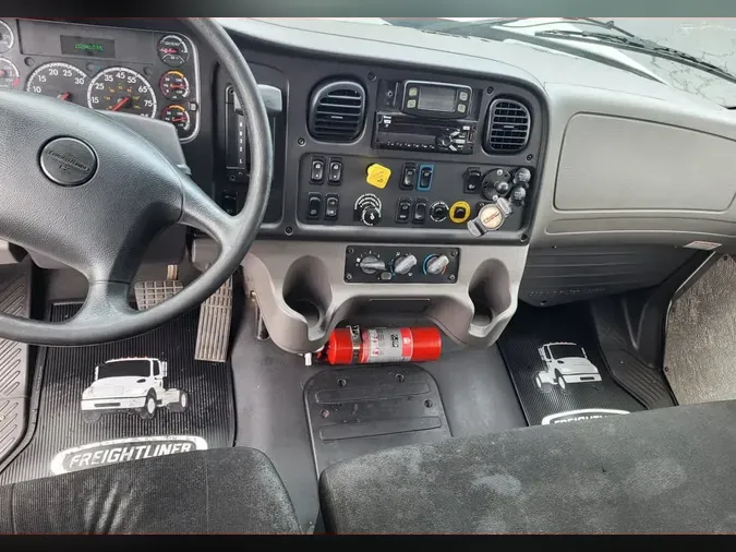 2018 FREIGHTLINER/MERCEDES M2 106