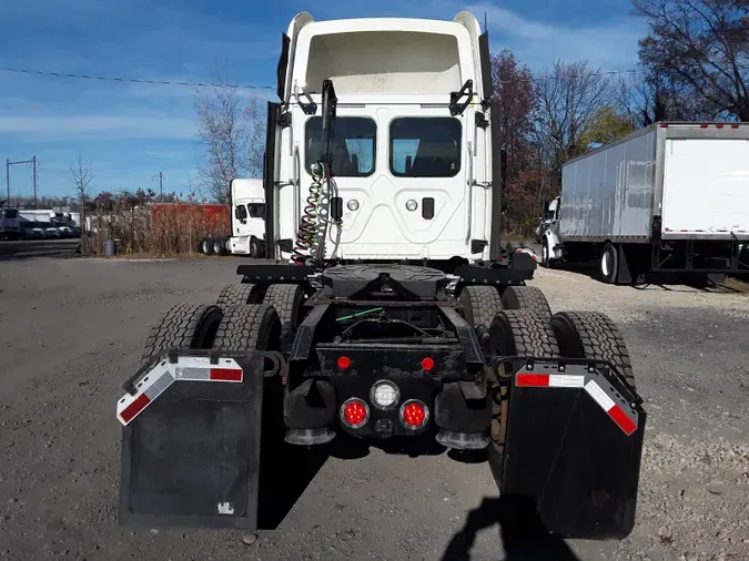 2017 FREIGHTLINER/MERCEDES CASCADIA 125