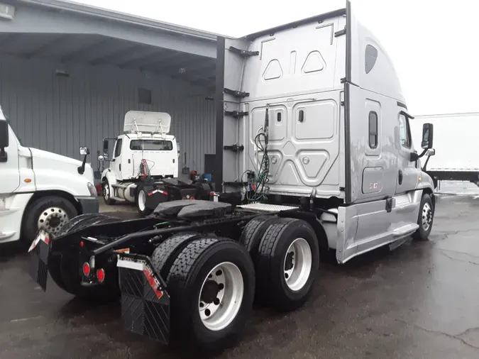 2017 FREIGHTLINER/MERCEDES CASCADIA 125