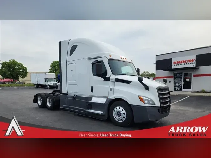 2020 FREIGHTLINER CA126