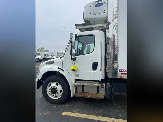 2017 FREIGHTLINER/MERCEDES M2 106