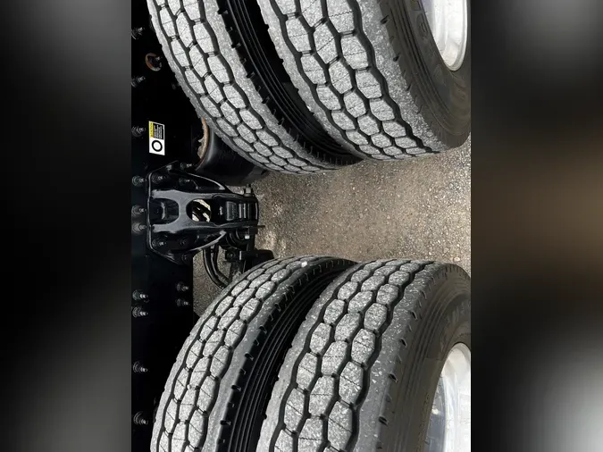 2019 PETERBILT 389