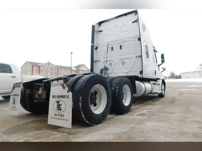 2020 Freightliner Cascadia