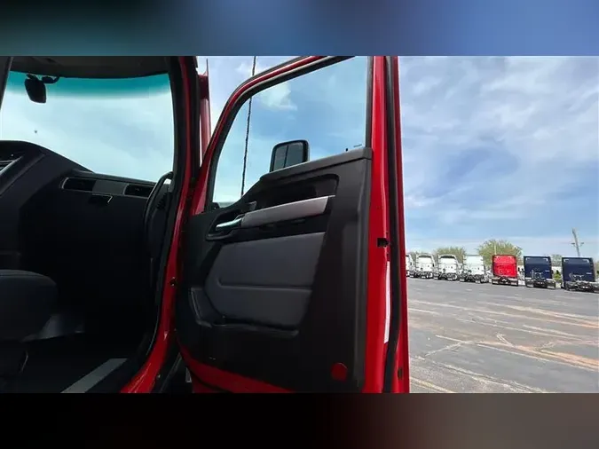 2022 KENWORTH T680