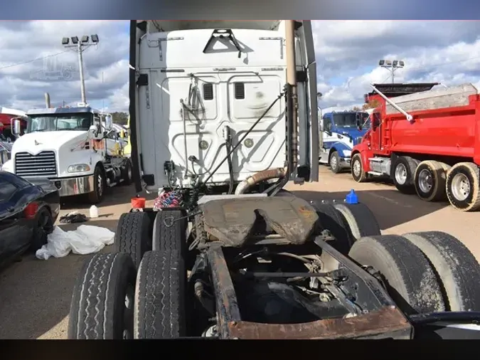 2009 FREIGHTLINER CASCADIA 125