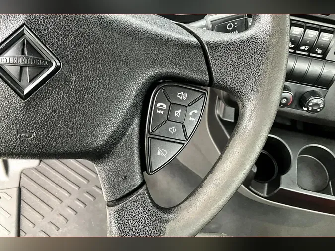 2019 INT LT625 6x4