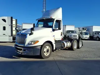 2019 NAVISTAR INTERNATIONAL LT625 DAYCAB T/A