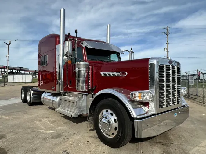 2021 Peterbilt 389