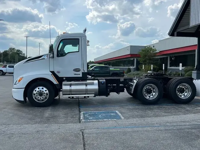 2025 Kenworth T680