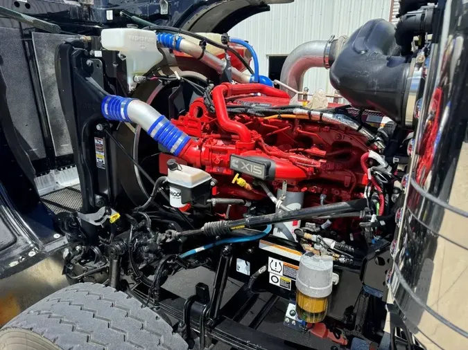 2024 Peterbilt 389