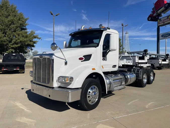 2017 Peterbilt 567