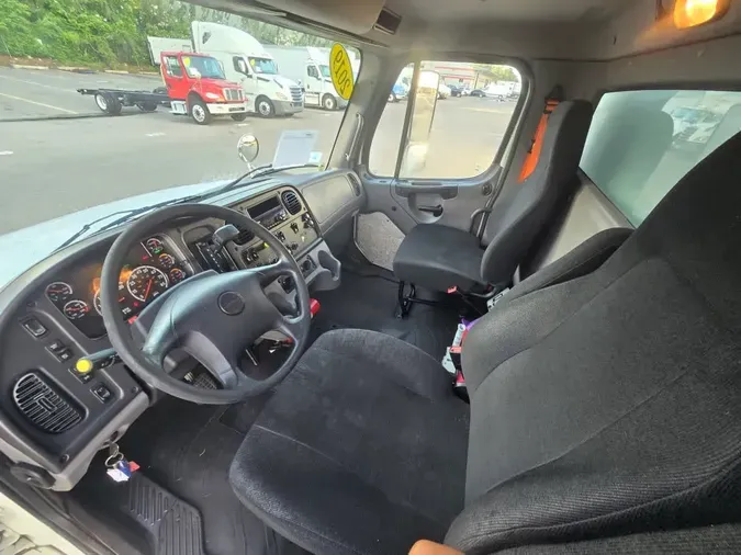 2019 FREIGHTLINER/MERCEDES M2 106