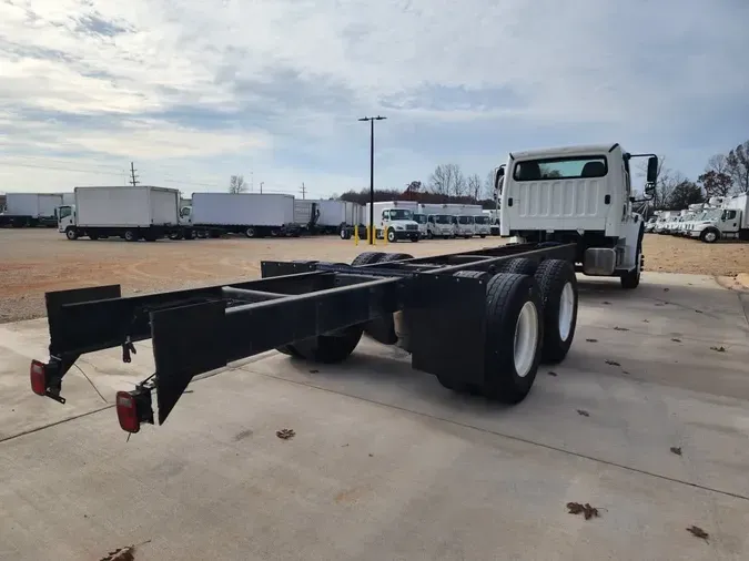 2019 FREIGHTLINER/MERCEDES M2 1067c7f31a43b61ad527d88b851d3972074