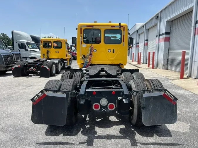 2019 FREIGHTLINER CASCADIA 113