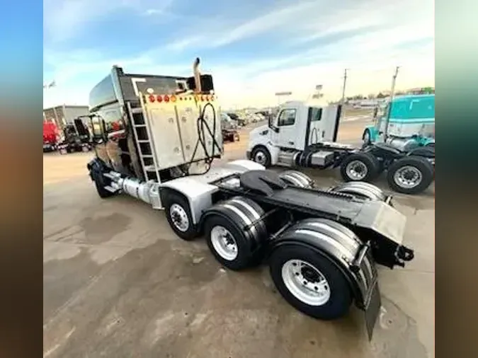 2021 Volvo VNL84T740