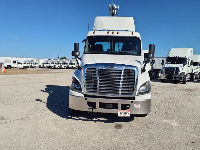 2019 FREIGHTLINER/MERCEDES CASCADIA 125